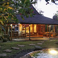 Nature-Style One-Bedroom Villa with Private Pool, Garden, and Fish Pond in Gili Trawangan. Villas in Bali for Sale: Вилла в Ломбок, Бали за 300 тыс. USD. Freehold. Предварительный просмотр фото #8