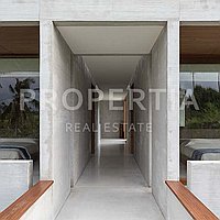 Exquisite Villa In Timeless Design In Tumbak Bayuh. Villas in Bali for Sale: Villa in Tumbak Bayuh, Bali for 1356 Thousands USD. Leasehold. Preview photo #5