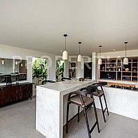 Modern Tropical Villa In Tumbak Bayuh. Villas in Bali for Sale: Вилла в Tumbak Bayuh, Бали за 217 тыс. USD. Leasehold. Предварительный просмотр фото #1