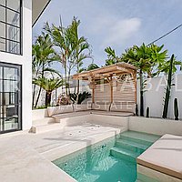 Amazing Profitable Villa In The Heart Of Bumbak. Villas in Bali for Sale: Vila di Umalas, Bali untuk 218 Ribuan USD. Leasehold. Pratinjau foto #1