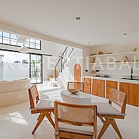 Amazing Profitable Villa In The Heart Of Bumbak. Villas in Bali for Sale: Vila di Umalas, Bali untuk 218 Ribuan USD. Leasehold. Pratinjau foto #3