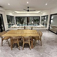 Stunning Modern Tropical Villa In Padonan. Villas in Bali for Sale: Вилла в Бали за 175 тыс. USD. Leasehold. Предварительный просмотр фото #1