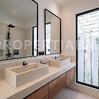 Amazing Mediterranean Villa In The Heart Of Bingin. Villas in Bali for Sale: Vila di Bingin, Bali untuk 287 Ribuan USD. Leasehold. Pratinjau foto #14