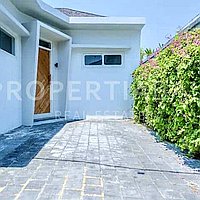 Stunning Modern Family Home In Berawa. Villas in Bali for Sale: Vila di Berawa (Canggu), Bali untuk 303 Ribuan USD. Leasehold. Pratinjau foto #11