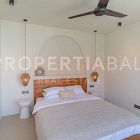 Amazing Tropical Inspired Villa In The Heart Of Bumbak. Villas in Bali for Sale: Vila di Umalas, Bali untuk 242 Ribuan USD. Leasehold. Pratinjau foto #15