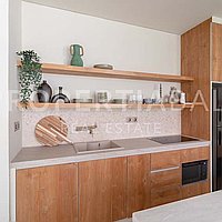 Amazing Tropical Inspired Villa In The Heart Of Bumbak. Villas in Bali for Sale: Vila di Umalas, Bali untuk 242 Ribuan USD. Leasehold. Pratinjau foto #3