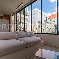 Amazing Tropical Inspired Villa In The Heart Of Bumbak. Villas in Bali for Sale: Vila di Umalas, Bali untuk 242 Ribuan USD. Leasehold. Pratinjau foto #5