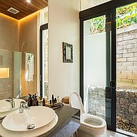 Luxury living amidst lush jungle in Buwit. Villas in Bali for Sale: Вилла в Танах Лот (Табанан), Бали за 1490 тыс. USD. Freehold. Предварительный просмотр фото #4