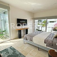 Amazing Modern Tropical Villa In Tumbak Bayuh. Villas in Bali for Sale: Вилла в Tumbak Bayuh, Бали за 306 тыс. USD. Leasehold. Предварительный просмотр фото #7