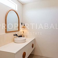 Charming Mediterranean Villa In Ungasan. Villas in Bali for Sale: Vila di Ungasan, Bali untuk 261 Ribuan USD. Freehold. Pratinjau foto #16