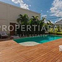 Outstanding Industrial Style Family Villa In Berawa. Villas in Bali for Sale: Vila di Berawa (Canggu), Bali untuk 829 Ribuan USD. Leasehold. Pratinjau foto #19