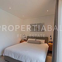 Outstanding Industrial Style Family Villa In Berawa. Villas in Bali for Sale: Vila di Berawa (Canggu), Bali untuk 829 Ribuan USD. Leasehold. Pratinjau foto #12