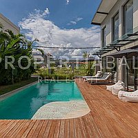 Outstanding Industrial Style Family Villa In Berawa. Villas in Bali for Sale: Vila di Berawa (Canggu), Bali untuk 829 Ribuan USD. Leasehold. Pratinjau foto #20