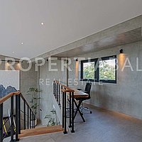 Outstanding Industrial Style Family Villa In Berawa. Villas in Bali for Sale: Vila di Berawa (Canggu), Bali untuk 829 Ribuan USD. Leasehold. Pratinjau foto #17