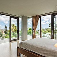 Ultra-chic modern villa with panoramic views of Jimbaran Bay and Benoa. Villas in Bali for Sale: Villa in Bukit South, Bali for 25.5 Billion IDR. Freehold. Preview photo #11