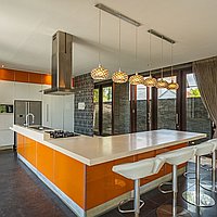Ultra-chic modern villa with panoramic views of Jimbaran Bay and Benoa. Villas in Bali for Sale: Villa in Bukit South, Bali for 25.5 Billion IDR. Freehold. Preview photo #9