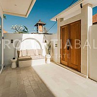 Stunning Family Home In Padonan. Villas in Bali for Sale: Vila di Padonan, Bali untuk 312 Ribuan USD. Leasehold. Pratinjau foto #1