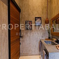 Stunning Modern Industrial Villa In Babakan. Villas in Bali for Sale: Вилла в Babakan, Бали за 416 тыс. USD. Leasehold. Предварительный просмотр фото #11