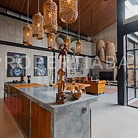 Stunning Modern Industrial Villa In Babakan. Villas in Bali for Sale: Вилла в Babakan, Бали за 416 тыс. USD. Leasehold. Предварительный просмотр фото #19