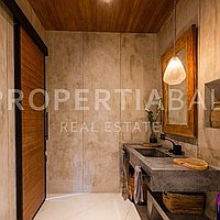 Stunning Modern Industrial Villa In Babakan. Villas in Bali for Sale: Вилла в Babakan, Бали за 416 тыс. USD. Leasehold. Предварительный просмотр фото #17