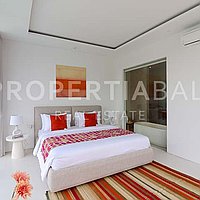 Timeless Luxury Family Villa In Berawa. Villas in Bali for Sale: Vila di Berawa (Canggu), Bali untuk 1153 Ribuan USD. Freehold. Pratinjau foto #11