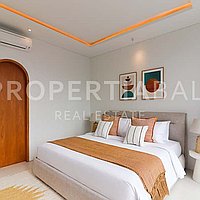 Timeless Luxury Family Villa In Berawa. Villas in Bali for Sale: Vila di Berawa (Canggu), Bali untuk 1153 Ribuan USD. Freehold. Pratinjau foto #9