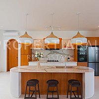 Timeless Luxury Family Villa In Berawa. Villas in Bali for Sale: Vila di Berawa (Canggu), Bali untuk 1153 Ribuan USD. Freehold. Pratinjau foto #1