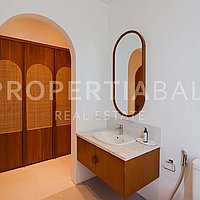 Timeless Luxury Family Villa In Berawa. Villas in Bali for Sale: Vila di Berawa (Canggu), Bali untuk 1153 Ribuan USD. Freehold. Pratinjau foto #7