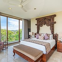 Luxury hillside villa with breathtaking ocean views in Labuan Sait. Villas in Bali for Sale: Вилла в Бали за 1359 тыс. USD. Freehold. Предварительный просмотр фото #11
