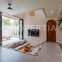 Stunning Modern Family Villa In Umalas. Villas in Bali for Sale: Vila di Umalas, Bali untuk 297 Ribuan USD. Leasehold. Pratinjau foto #1