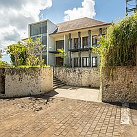 Stunning Modern Villa with Ocean View in Jimbaran. Villas in Bali for Sale: Вилла в Bukit South, Бали за 1227 тыс. USD. Freehold. Предварительный просмотр фото #2
