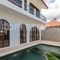 Modern Design Villa In Tumbak Bayuh. Villas in Bali for Sale: Vila di Tumbak Bayuh, Bali untuk 172 Ribuan USD. Leasehold. Pratinjau foto #18