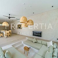 Amazing Modern Living Near Canggu. Villas in Bali for Sale: Villa in Bali for 254 Thousands USD. Leasehold. Preview of photo #1