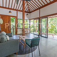 Tropical Retreat With Balinese Charm. Villas in Bali for Sale: Villa in Bali for 250 Thousands USD. Leasehold. Preview photo #1