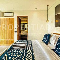 Industrial Contemporary Villa In Pererenan. Villas in Bali for Sale: Vila di Pererenan (Canggu), Bali untuk 516 Ribuan USD. Leasehold. Pratinjau foto #1