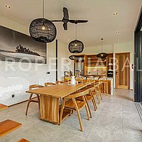 Industrial Contemporary Villa In Pererenan. Villas in Bali for Sale: Vila di Pererenan (Canggu), Bali untuk 516 Ribuan USD. Leasehold. Pratinjau foto #1
