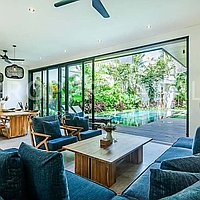 Industrial Inspired Family Villa In Pererenan. Villas in Bali for Sale: Vila di Pererenan (Canggu), Bali untuk 487 Ribuan USD. Leasehold. Pratinjau foto #1