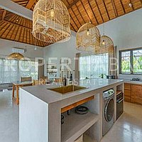 Perfect Finished 2 Bedroom Villa In Pererenan. Villas in Bali for Sale: Vila di Pererenan (Canggu), Bali untuk 348 Ribuan USD. Leasehold. Pratinjau foto #2