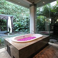 Tropical riverfront villa in Padang Galak, North of Sanur. Villas in Bali for Sale: Вилла в Санур, Бали за 1227 тыс. USD. Freehold. Предварительный просмотр фото #11