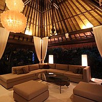 Tropical riverfront villa in Padang Galak, North of Sanur. Villas in Bali for Sale: Вилла в Санур, Бали за 1227 тыс. USD. Freehold. Предварительный просмотр фото #7