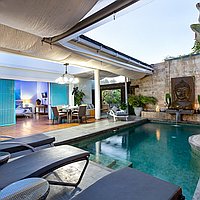 Contemporary design 2-bedroom villa steps from the beach in Sanur. Villas in Bali for Sale: Вилла в Санур, Бали за 356 тыс. USD. Leasehold. Предварительный просмотр фото #1