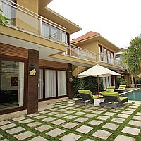 Villa complex in prime Seminyak location for lease. Villas in Bali for Sale: Вилла в Семиньяк, Бали за 1619 тыс. USD. Leasehold. Предварительный просмотр фото #12