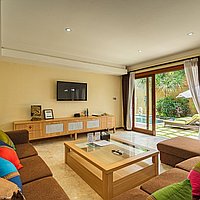 Sophisticated 4-bedroom Seminyak sanctuary for lease. Villas in Bali for Sale: Вилла в Семиньяк, Бали за 429 тыс. USD. Leasehold. Предварительный просмотр фото #4