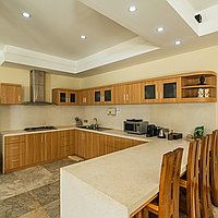 Sophisticated 4-bedroom Seminyak sanctuary for lease. Villas in Bali for Sale: Вилла в Семиньяк, Бали за 429 тыс. USD. Leasehold. Предварительный просмотр фото #6