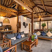 Charming traditional-modern villa steps from Petitenget Beach. Villas in Bali for Sale: Вилла в Семиньяк, Бали за 491 тыс. USD. Leasehold. Предварительный просмотр фото #5