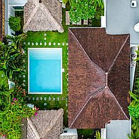 Charming traditional-modern villa steps from Petitenget Beach. Villas in Bali for Sale: Вилла в Семиньяк, Бали за 491 тыс. USD. Leasehold. Предварительный просмотр фото #3