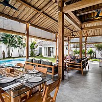 Charming traditional-modern villa steps from Petitenget Beach. Villas in Bali for Sale: Вилла в Семиньяк, Бали за 491 тыс. USD. Leasehold. Предварительный просмотр фото #6