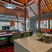 Rare Opporunity; Three Bedroom Joglo Villa in Prime Central Seminyak, Ideal Home or Investment. Villas in Bali for Sale: Villa in Seminyak, Bali for 539 Thousands USD. Leasehold. Preview photo #3