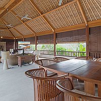 Traditional Three-Bedroom Freehold Villa on 750sqm Only Minutes Walk to the Beach. Villas in Bali for Sale: Villa in Seminyak, Bali for 1356 Thousands USD. Freehold. Preview photo #10