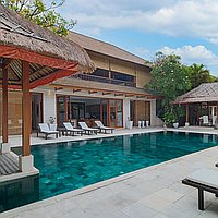 Traditional Three-Bedroom Freehold Villa on 750sqm Only Minutes Walk to the Beach. Villas in Bali for Sale: Villa in Seminyak, Bali for 1356 Thousands USD. Freehold. Preview photo #3